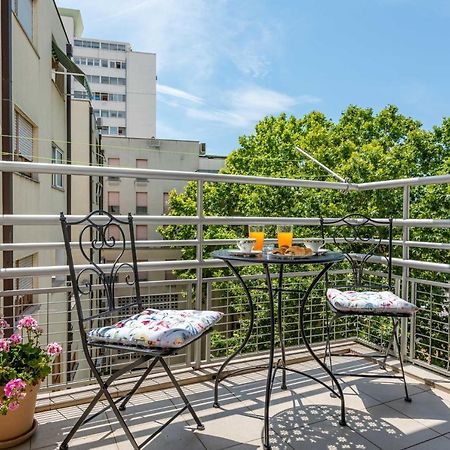B&A - Center Of Split Apartamento Exterior foto