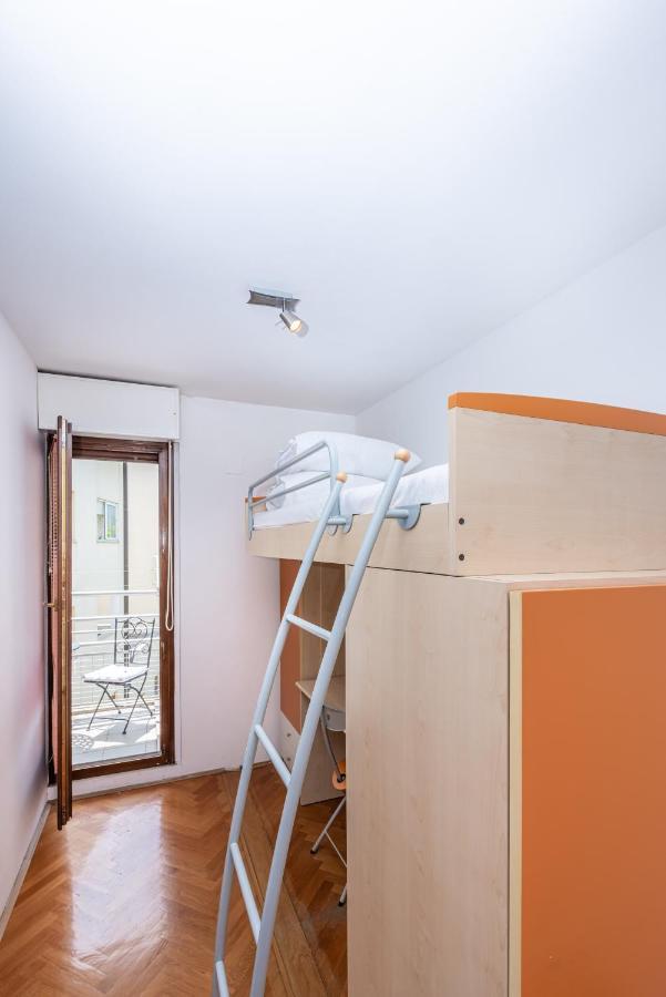 B&A - Center Of Split Apartamento Exterior foto