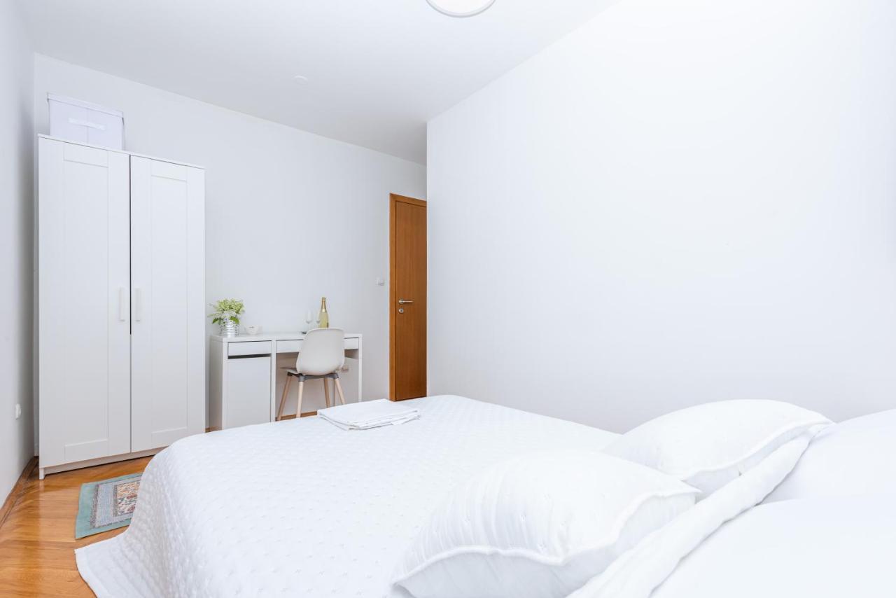 B&A - Center Of Split Apartamento Exterior foto